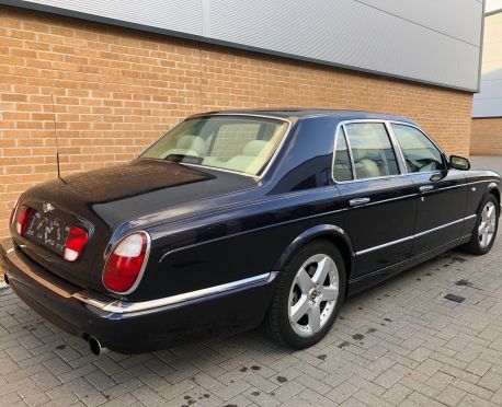 2001 '51' BENTLEY ARNAGE RED LABEL