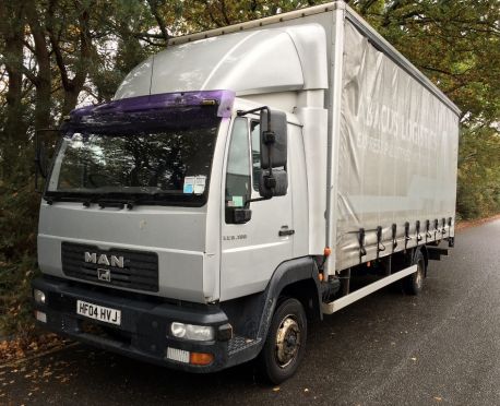 2004 MAN LE 08.180 Curtainsider