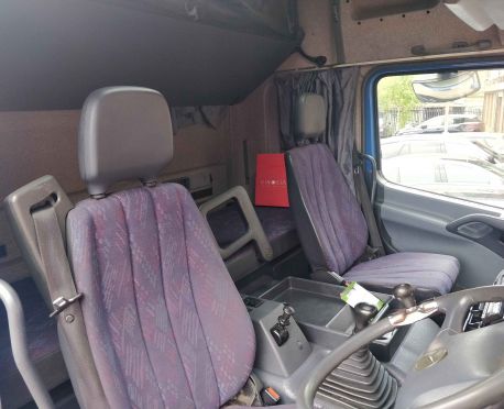 2002 MERCEDES ATEGO SLEEPER 18T BOX MANUAL (REF:D855)