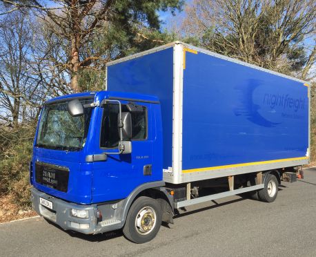 2010 MAN TGL 7.150 7.5t Box with tail lift