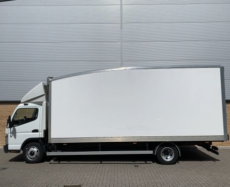 2017 MITSUBISHI FUSO CANTER 7C18 BOX (REF:D906)