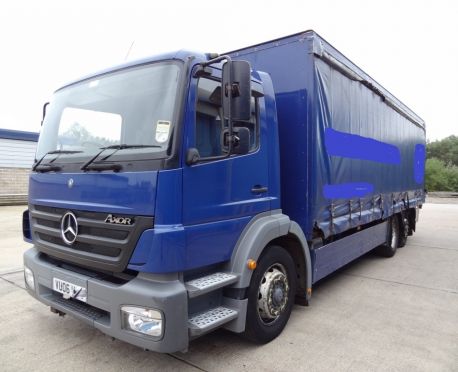 2006 Mercedes 2528 AXOR 6x2 rear steer curtainsider