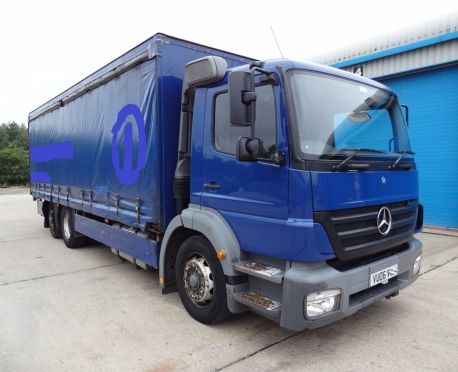 2006 Mercedes 2528 AXOR 6x2 rear steer curtainsider