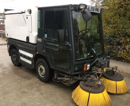 2008 Schmidt Swingo Compact roadsweeper