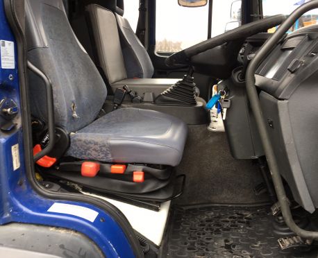 2006 VOLVO FL6 CURTAINSIDER