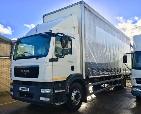 2011 MAN 18.250 Day Cab Curtainsider