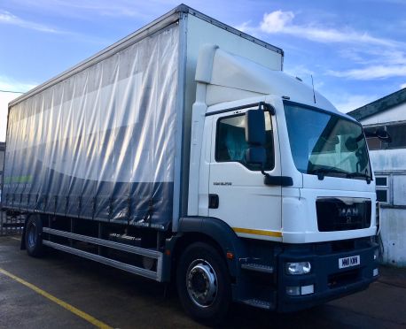 2011 MAN 18.250 Day Cab Curtainsider