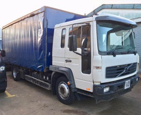 2005 VOLVO FL6 CURTAINSIDER