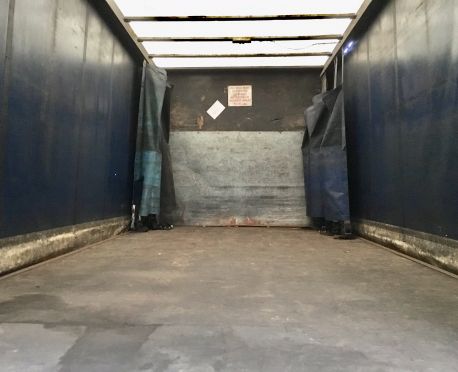 2005 VOLVO FL6 CURTAINSIDER