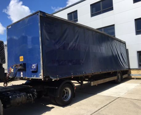 2004 Don Bur Urban trailer