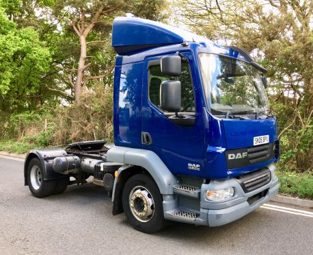 2008 DAF URBAN TRACTOR UNIT Euro 4