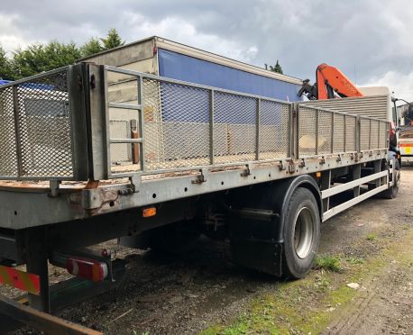 2003 DAF LF55.220 18T Caged dropside with Palfinger Crane